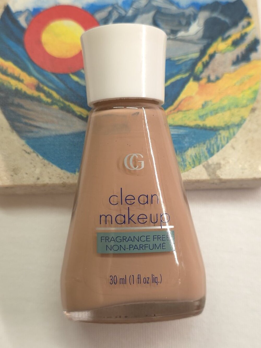 VINTAGE LEGACY COVERGIRL FOUNDATION BOTTLES - Picture 12 of 13